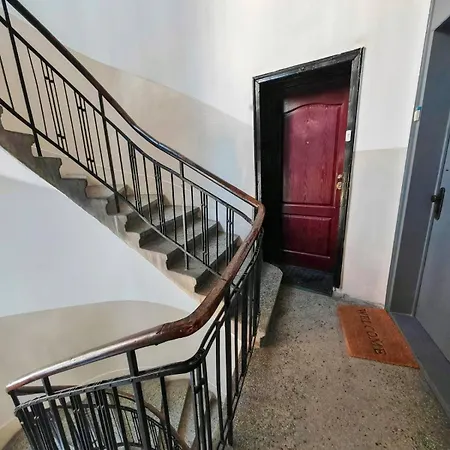1-br Sofia